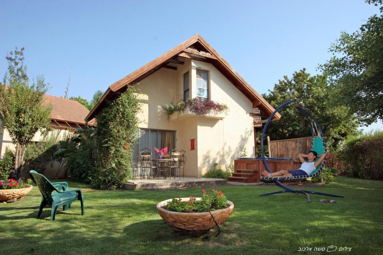 Vitrage Holiday Village&Spa Bet Hillel Exteriör bild